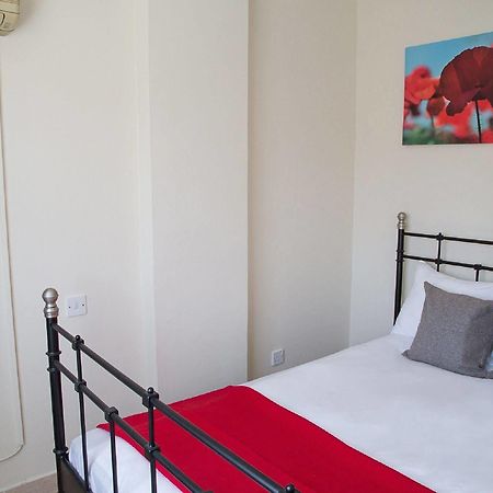 Paphos Love Nest Apartment Экстерьер фото